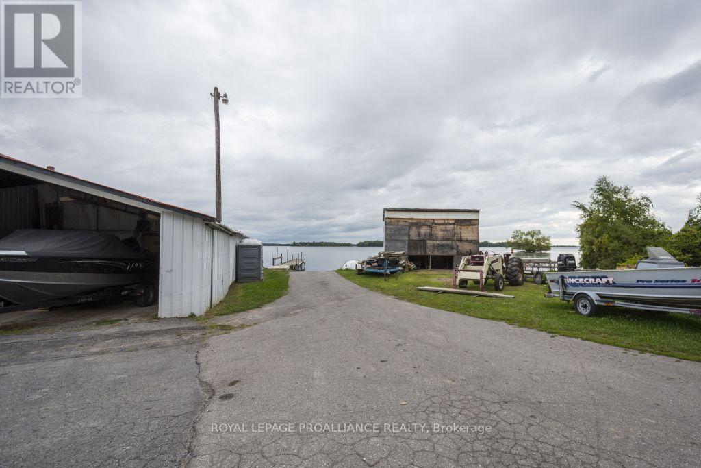 11438 C Loyalist Parkway N, Prince Edward County, Ontario  K0K 2T0 - Photo 33 - X12230686