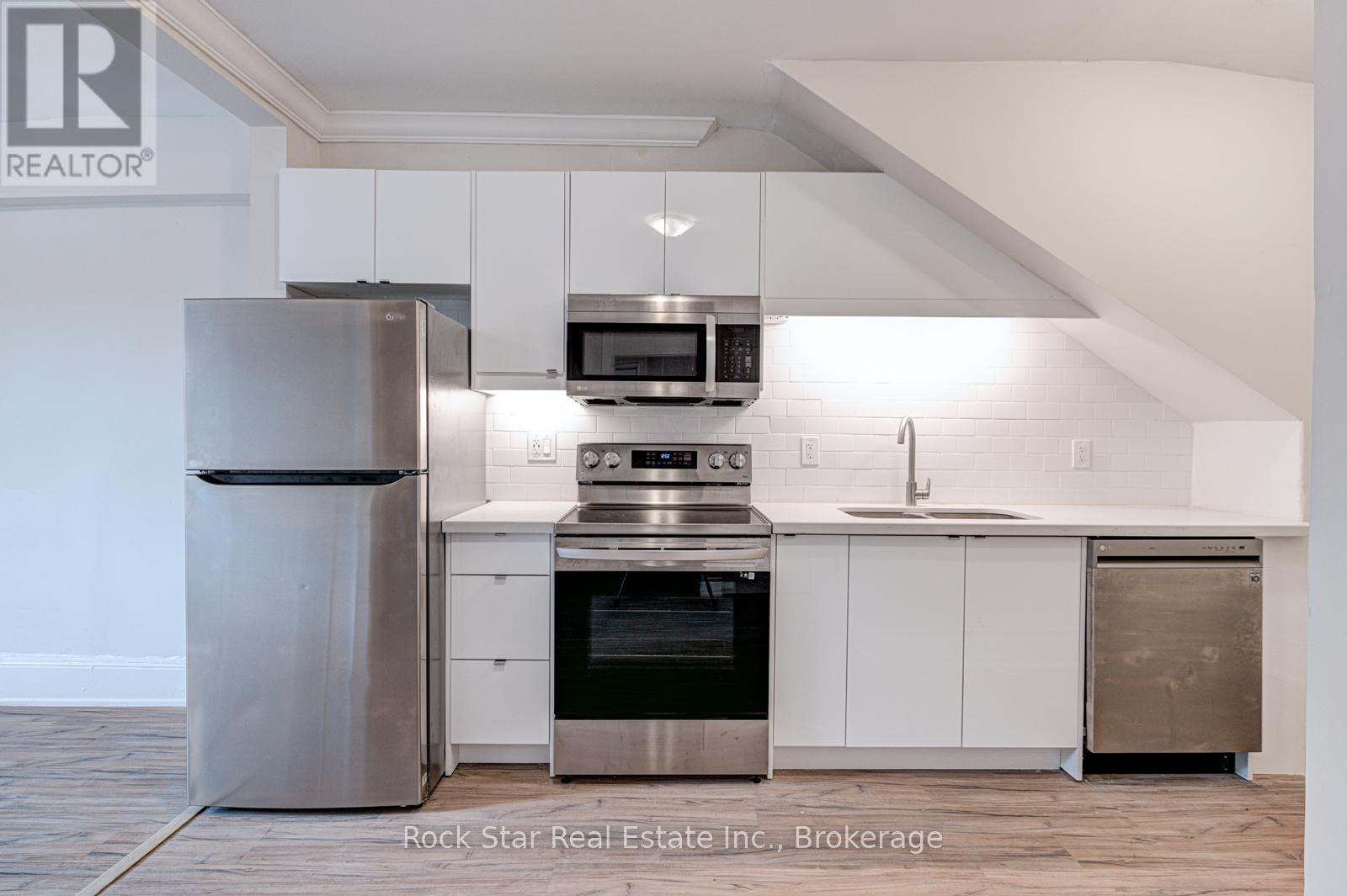 115 Cannon Street E, Hamilton, Ontario  L8L 2A2 - Photo 19 - X12193234