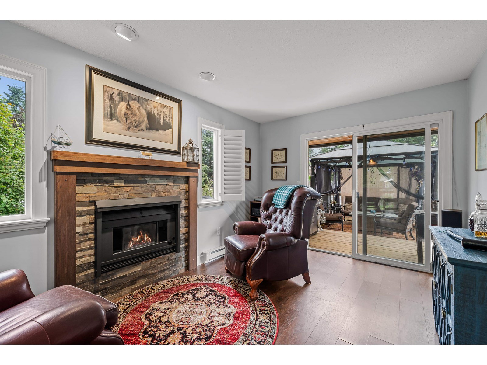 Property at 20900 45A AVENUE image 4