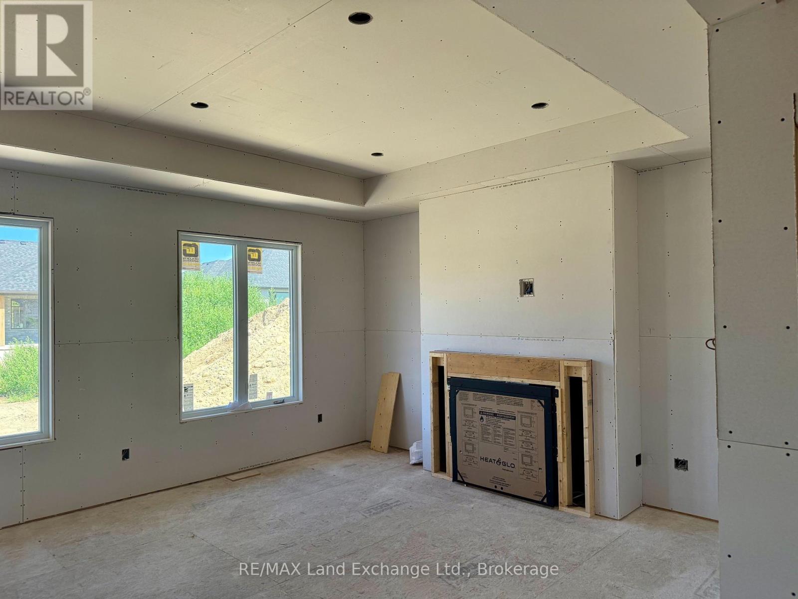 964 Bogdanovic Way, Huron-Kinloss, Ontario  N2Z 0H4 - Photo 6 - X12230628