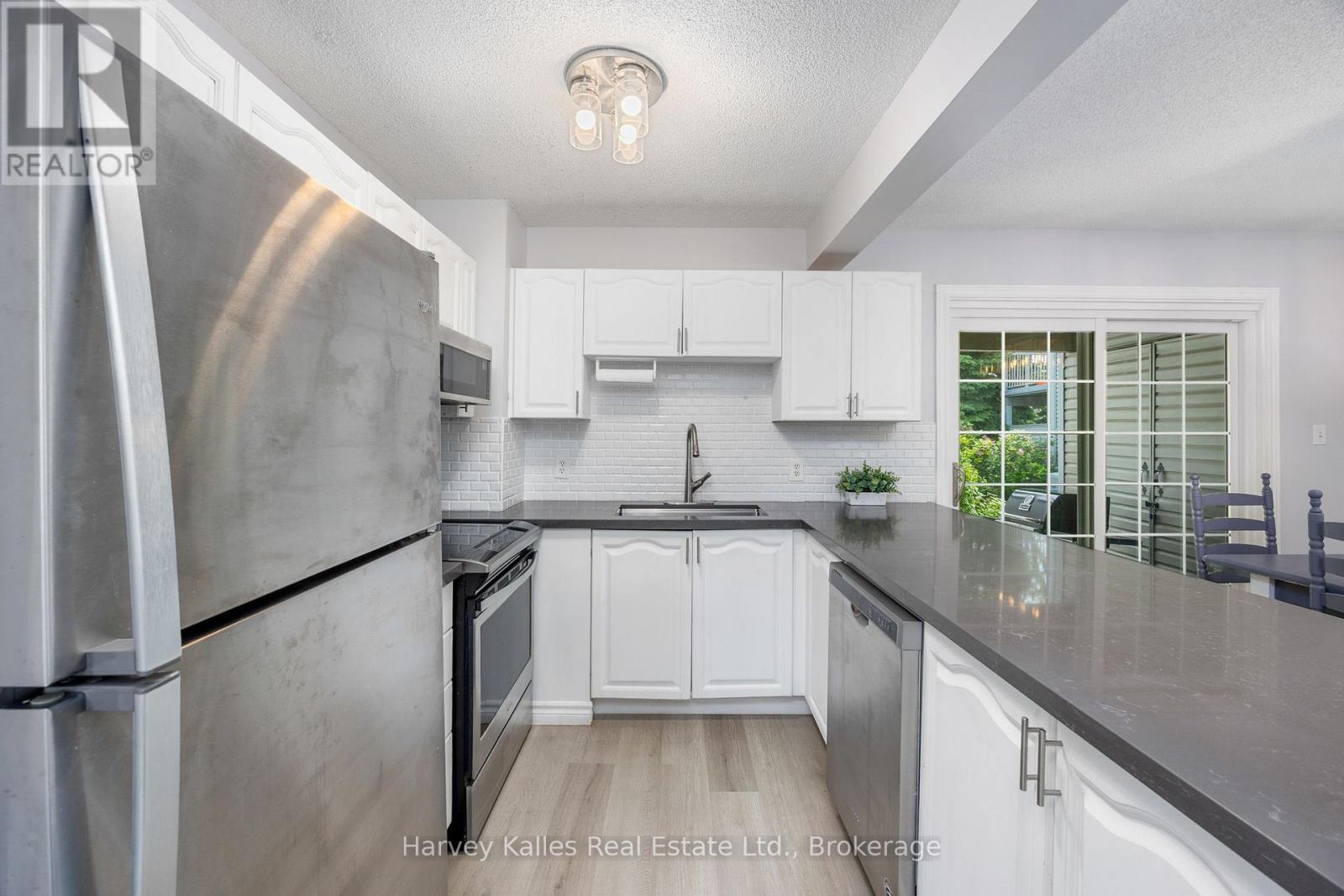 37 - 146 Settler's Way, Blue Mountains, Ontario  L9Y 0M5 - Photo 8 - X12230718