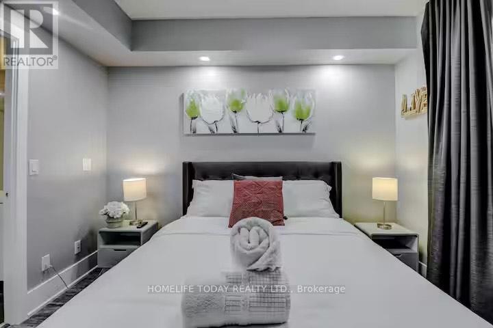 704 - 300 Front Street W, Toronto, Ontario  M5V 0E9 - Photo 10 - C12230626