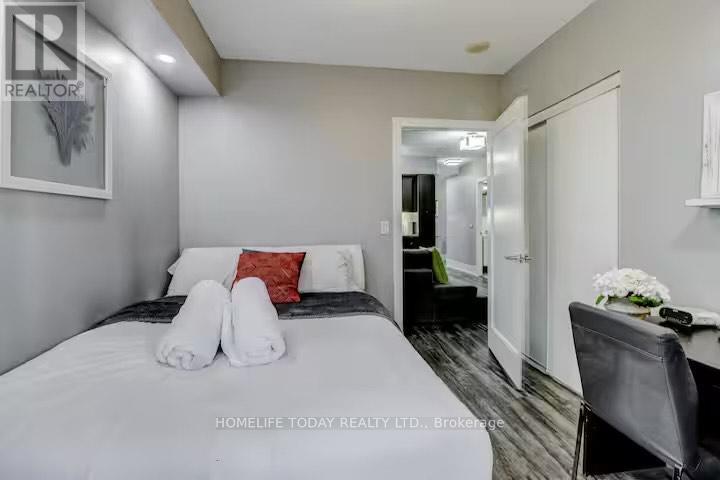 704 - 300 Front Street W, Toronto, Ontario  M5V 0E9 - Photo 11 - C12230626