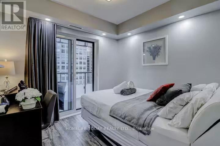 704 - 300 Front Street W, Toronto, Ontario  M5V 0E9 - Photo 12 - C12230626