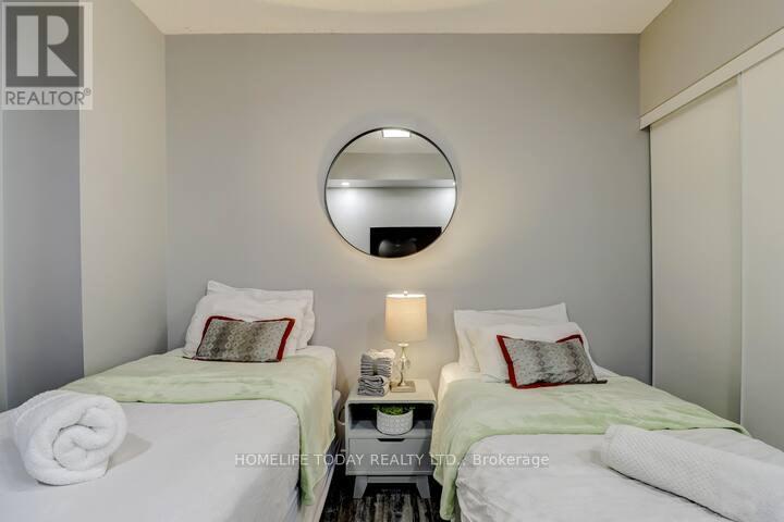 704 - 300 Front Street W, Toronto, Ontario  M5V 0E9 - Photo 14 - C12230626