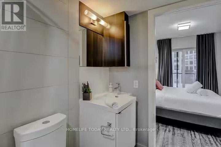 704 - 300 Front Street W, Toronto, Ontario  M5V 0E9 - Photo 16 - C12230626