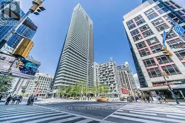 704 - 300 Front Street W, Toronto, Ontario  M5V 0E9 - Photo 2 - C12230626