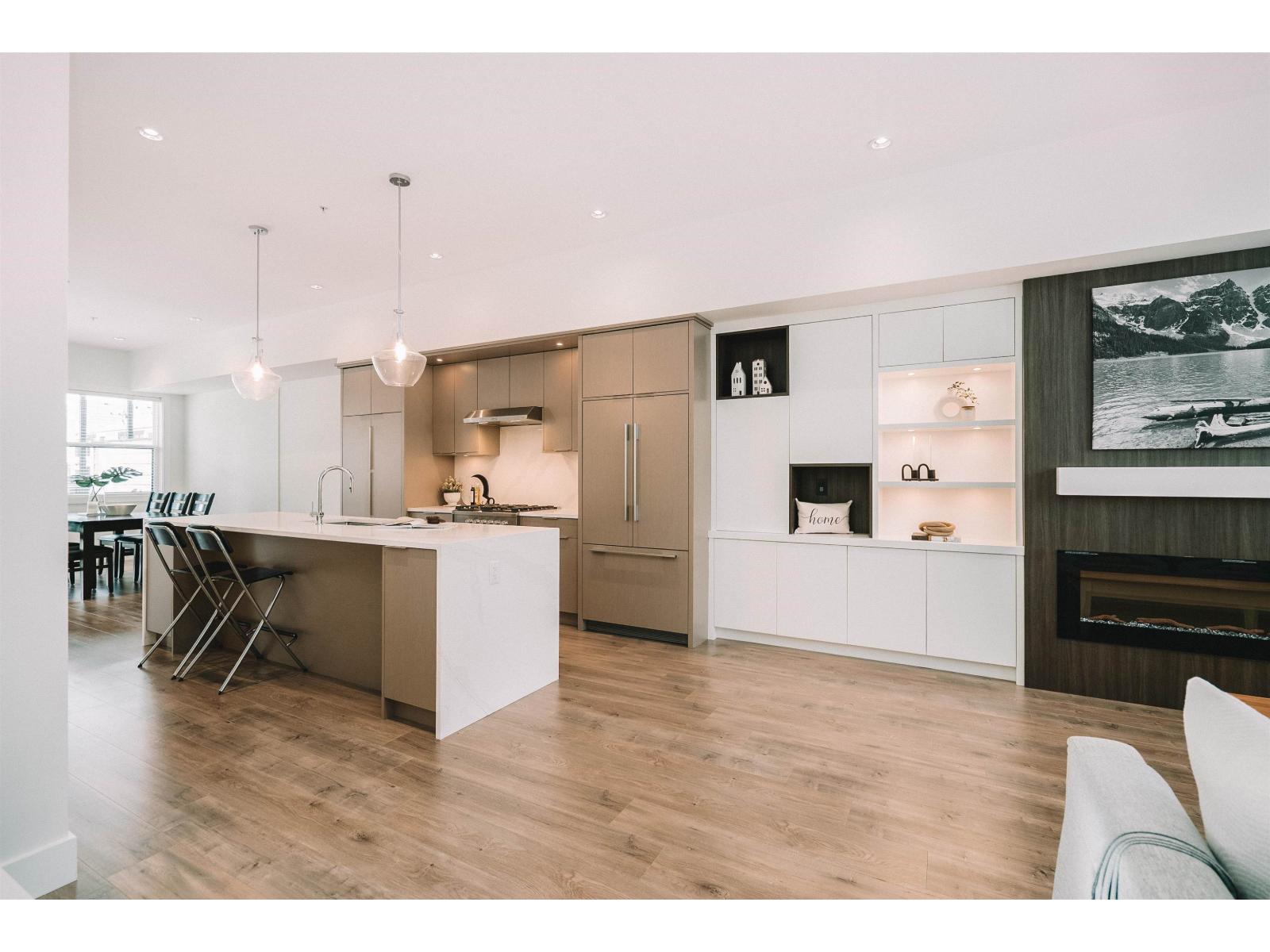 8133 202 STREET, langley, British Columbia V2Y3K2