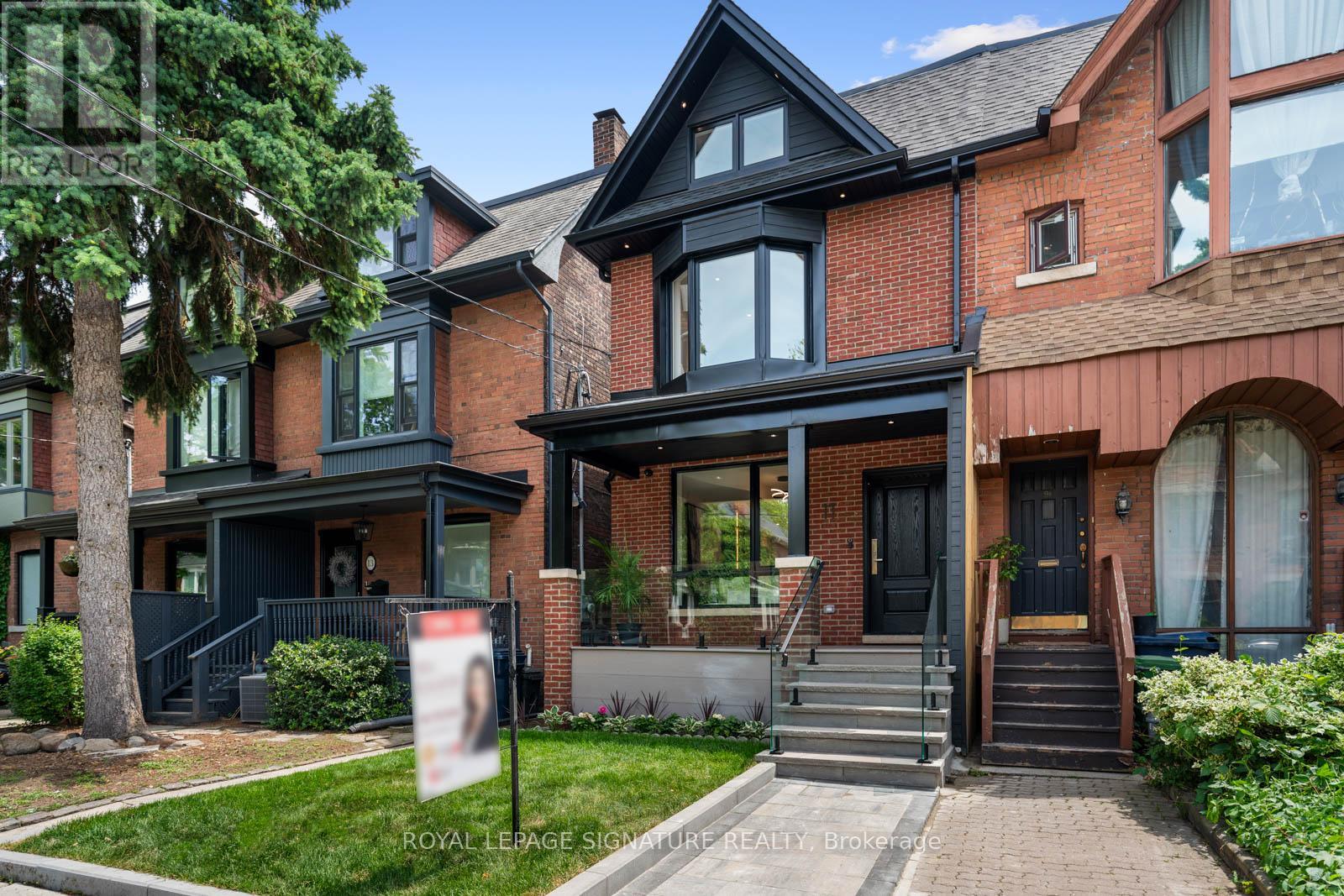 Property at 11 VICTOR AVENUE image 2