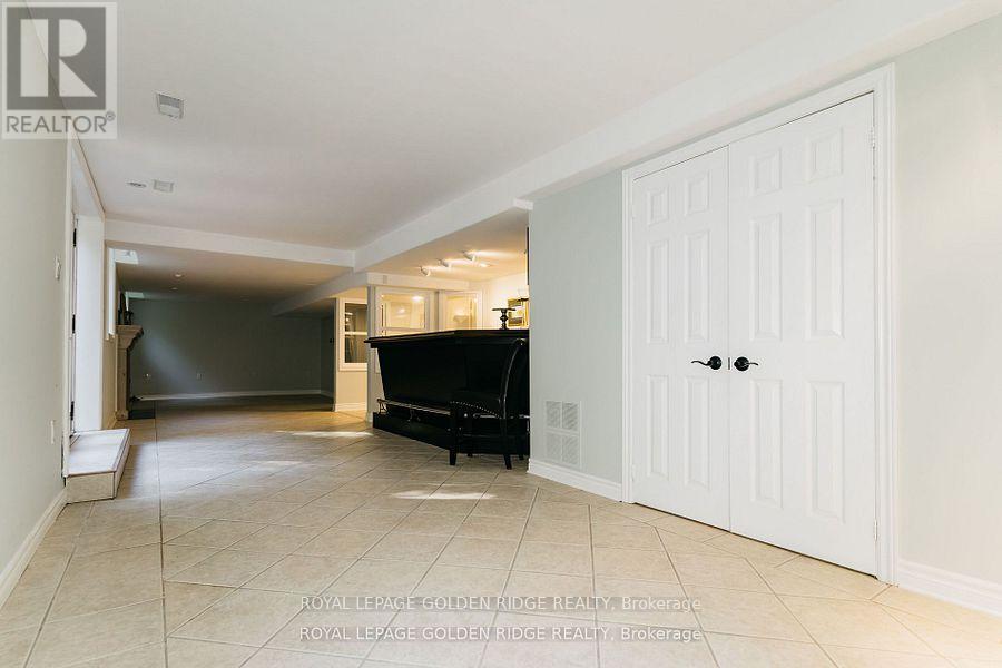 8 Greenvalley Circle, Whitchurch-Stouffville, Ontario  L4A 2L4 - Photo 26 - N12230707