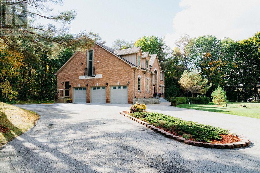 Property at 8 GREENVALLEY CIRCLE image 4