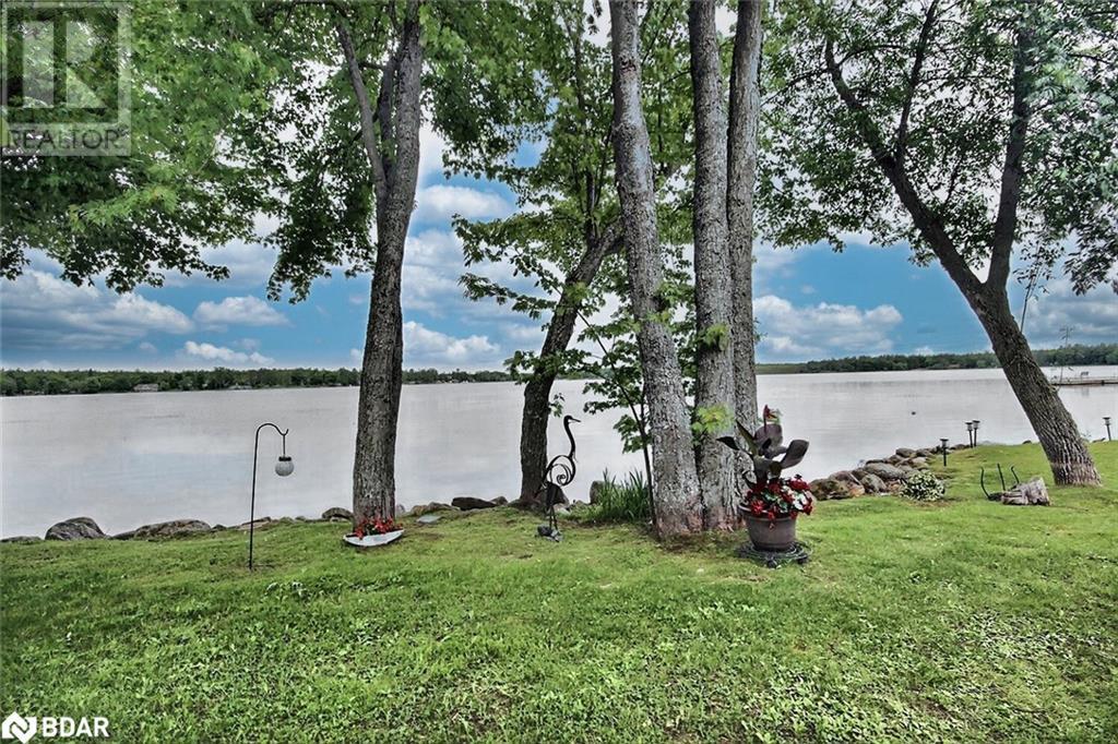 3500 Lauderdale Point Crescent Unit# 17, Severn, Ontario  P0E 1N0 - Photo 3 - 40739616