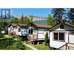 2383 FORDE STATION Road, golden, British Columbia