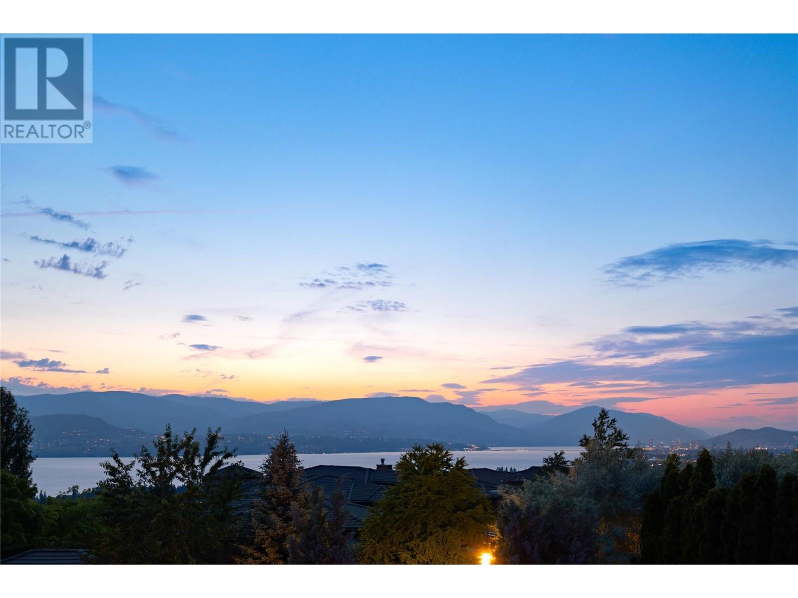Property at 710 ARBOR VIEW Drive image 4