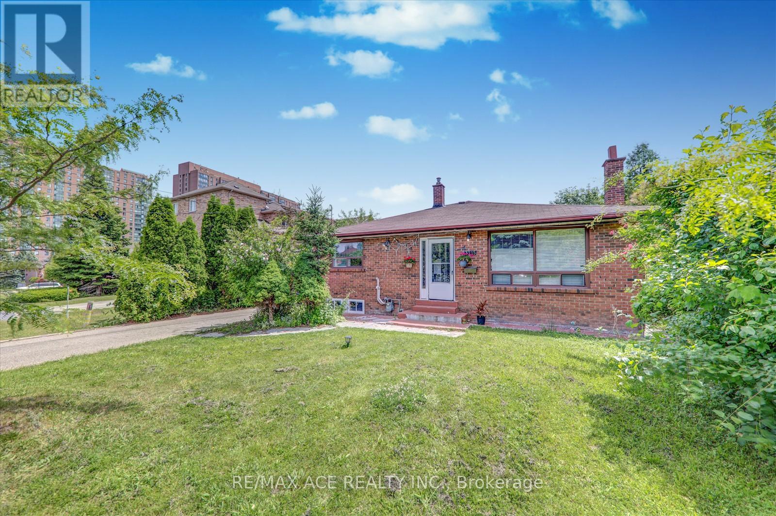 Property at 3215 PARKERHILL ROAD image 2