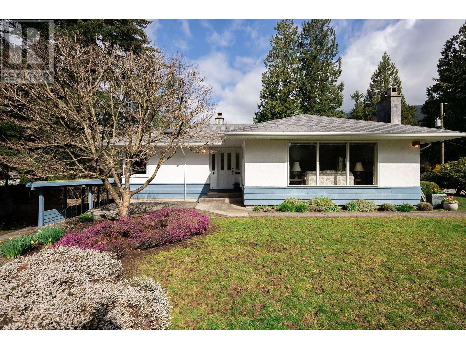 Property at 4143 VIRGINIA CRESCENT image 1