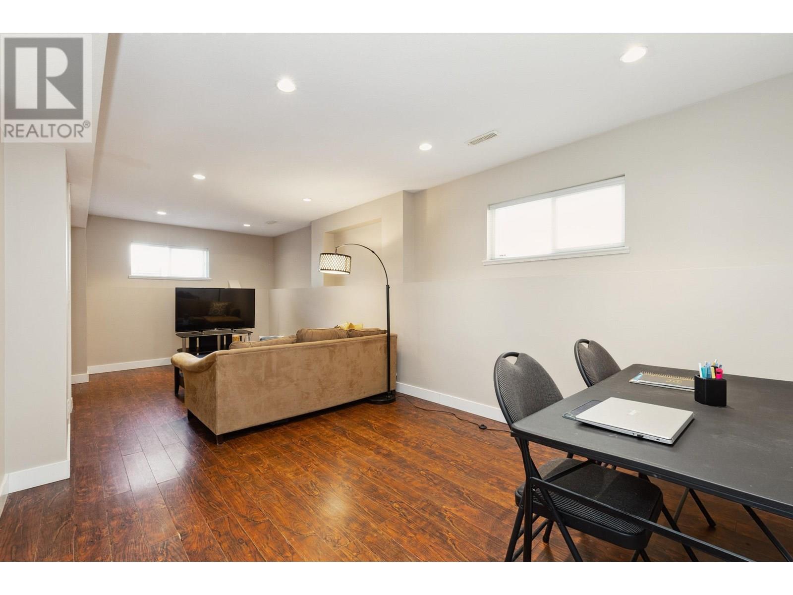 23537 Kanaka Way, Maple Ridge, British Columbia  V2W 1C8 - Photo 22 - R3013545
