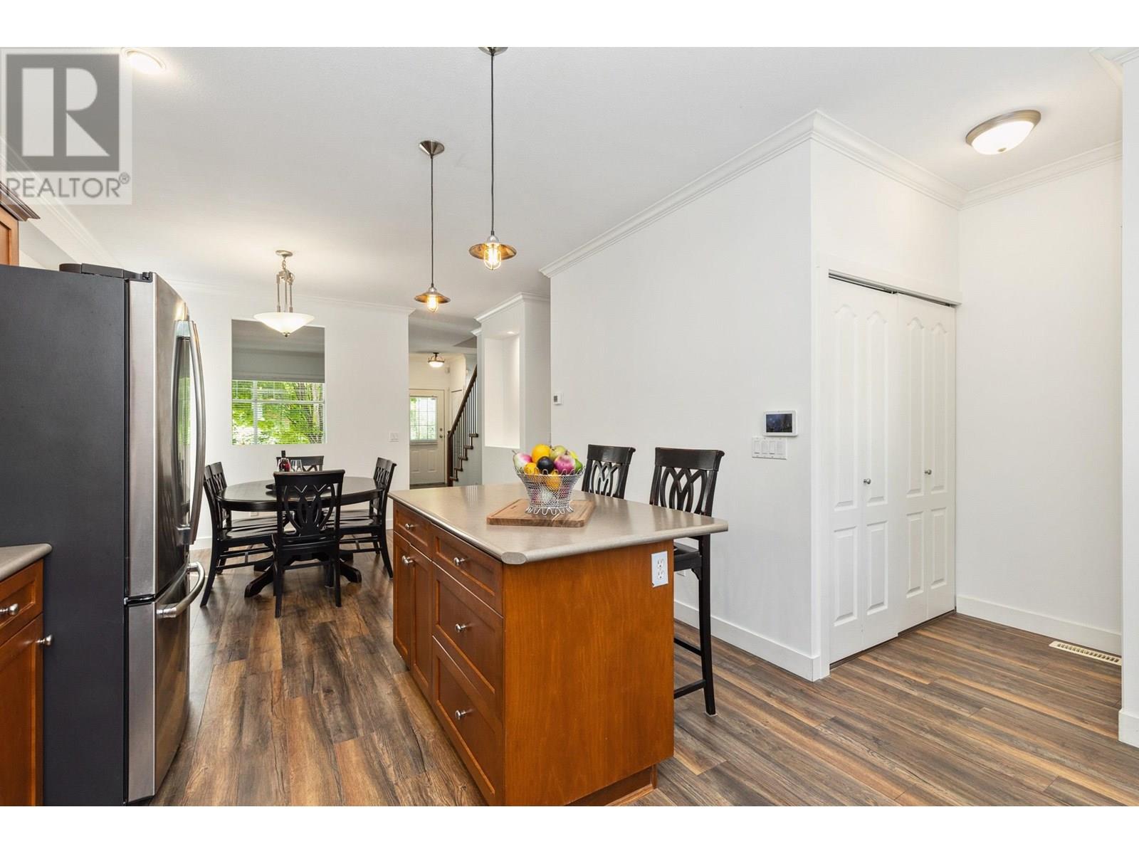 23537 Kanaka Way, Maple Ridge, British Columbia  V2W 1C8 - Photo 10 - R3013545