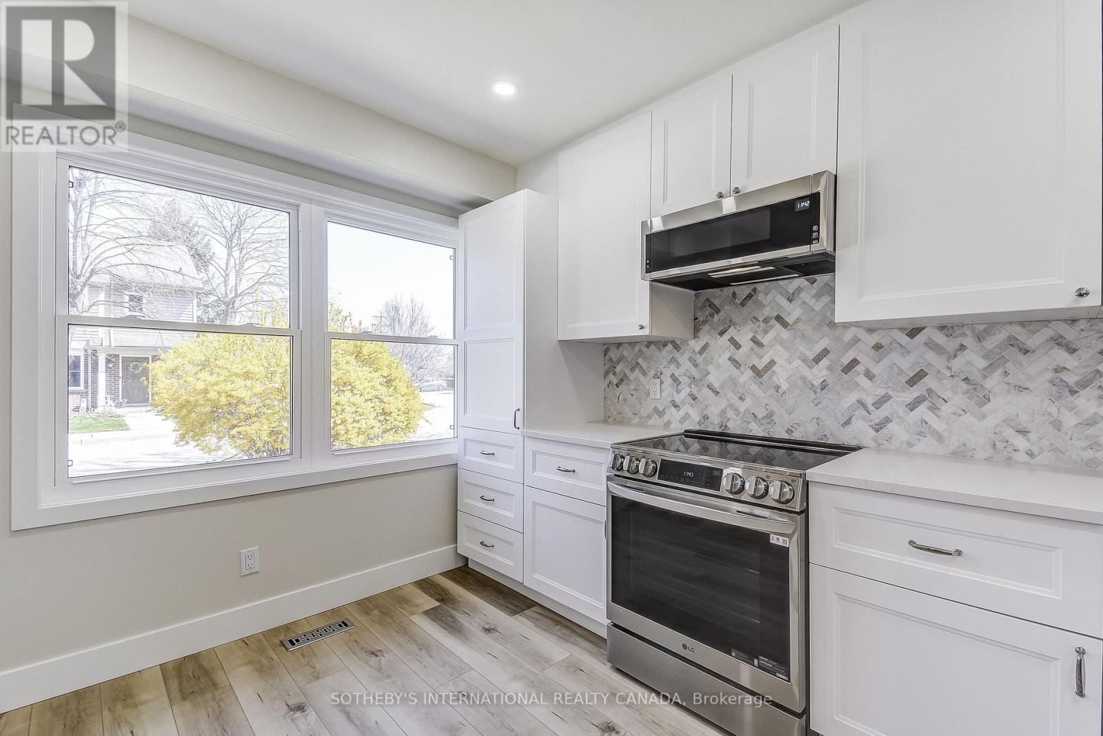 Property at 5 - 55 KERMAN AVENUE image 4