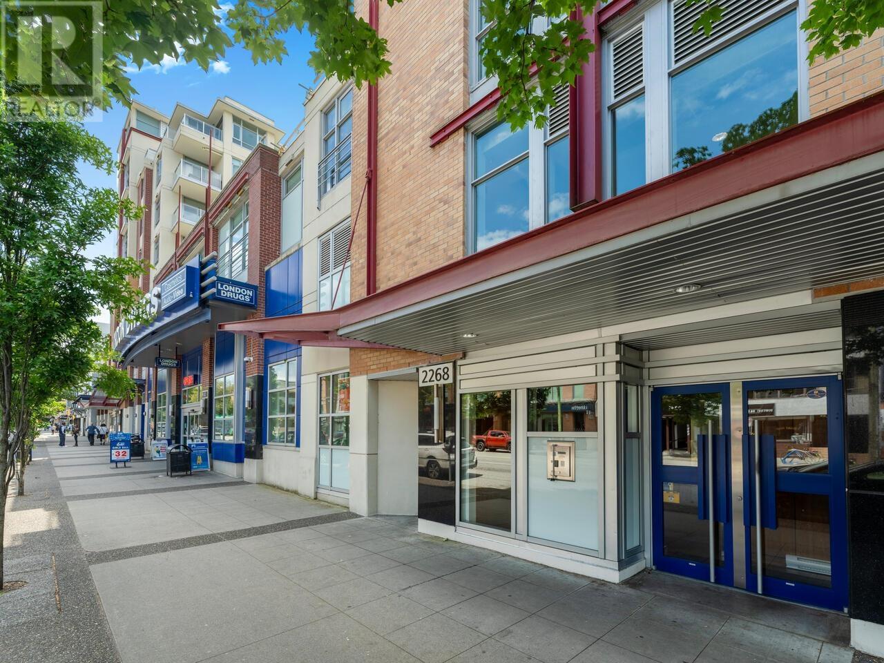 323 2268 W BROADWAY STREET, vancouver, British Columbia V6K0B2