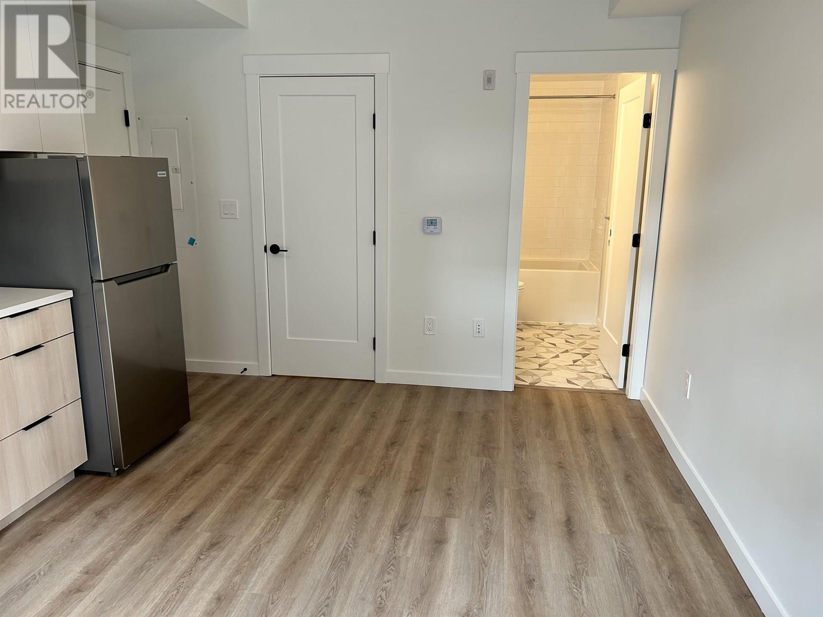 6 237 Ridgeway Avenue, North Vancouver, British Columbia V7L 0H6 - Photo 25 - R3017400