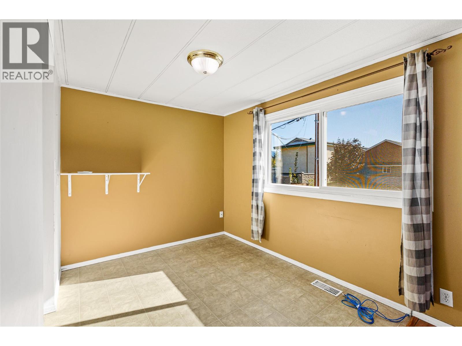 1416 Alder Street, Creston, British Columbia  V0B 1G4 - Photo 9 - 10352241