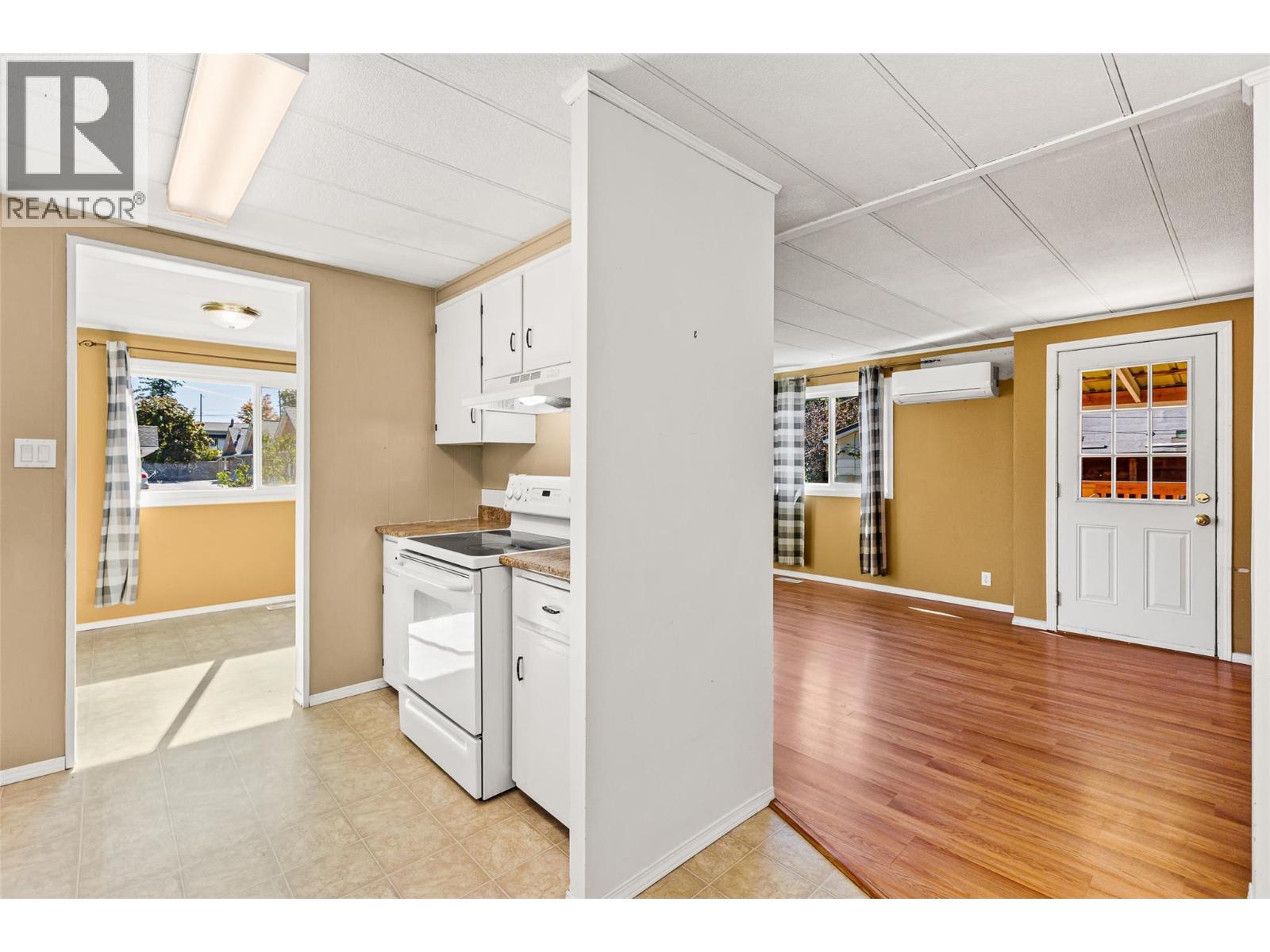 1416 Alder Street, Creston, British Columbia  V0B 1G4 - Photo 5 - 10352241