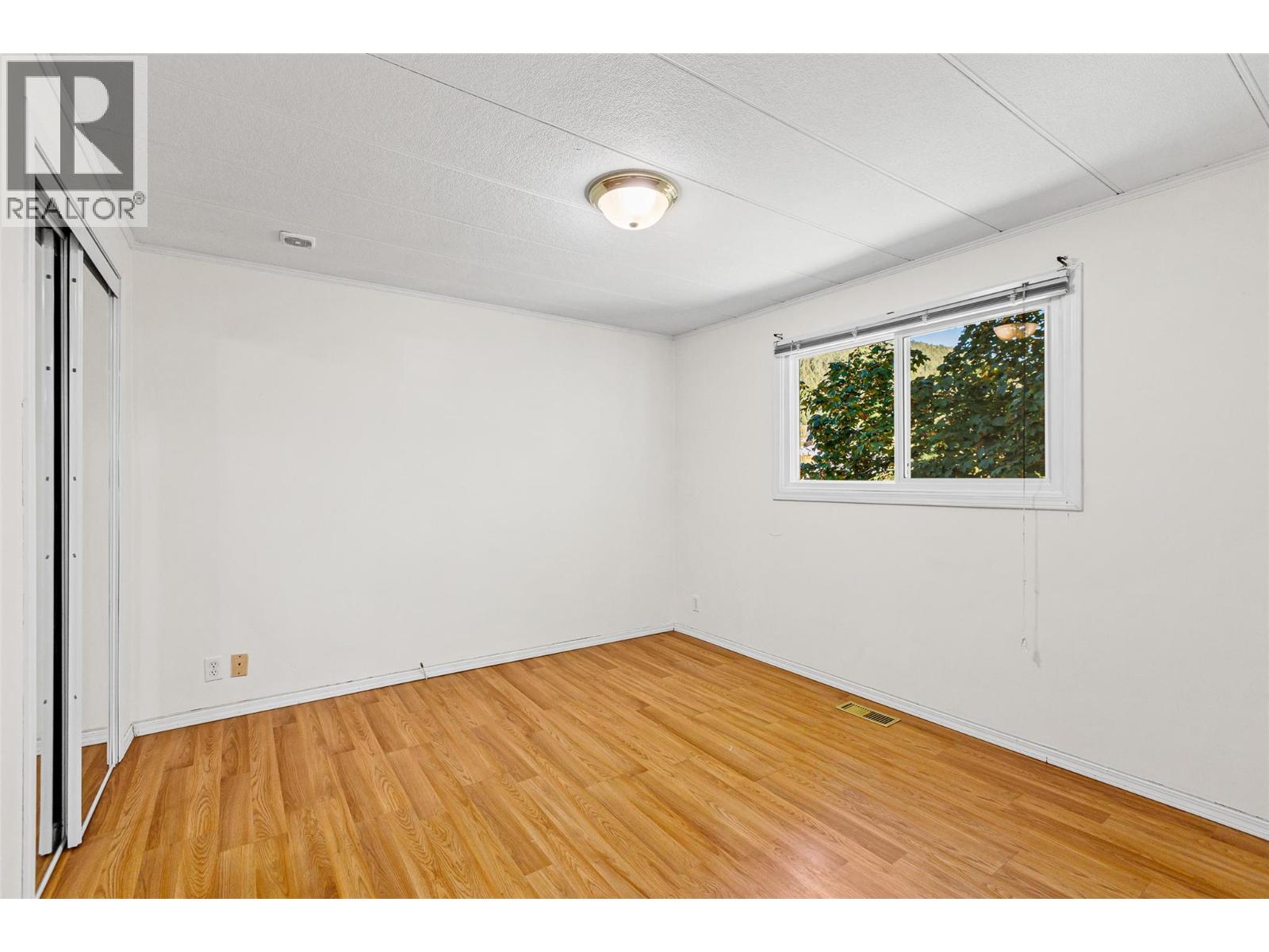 1416 Alder Street, Creston, British Columbia  V0B 1G4 - Photo 16 - 10352241