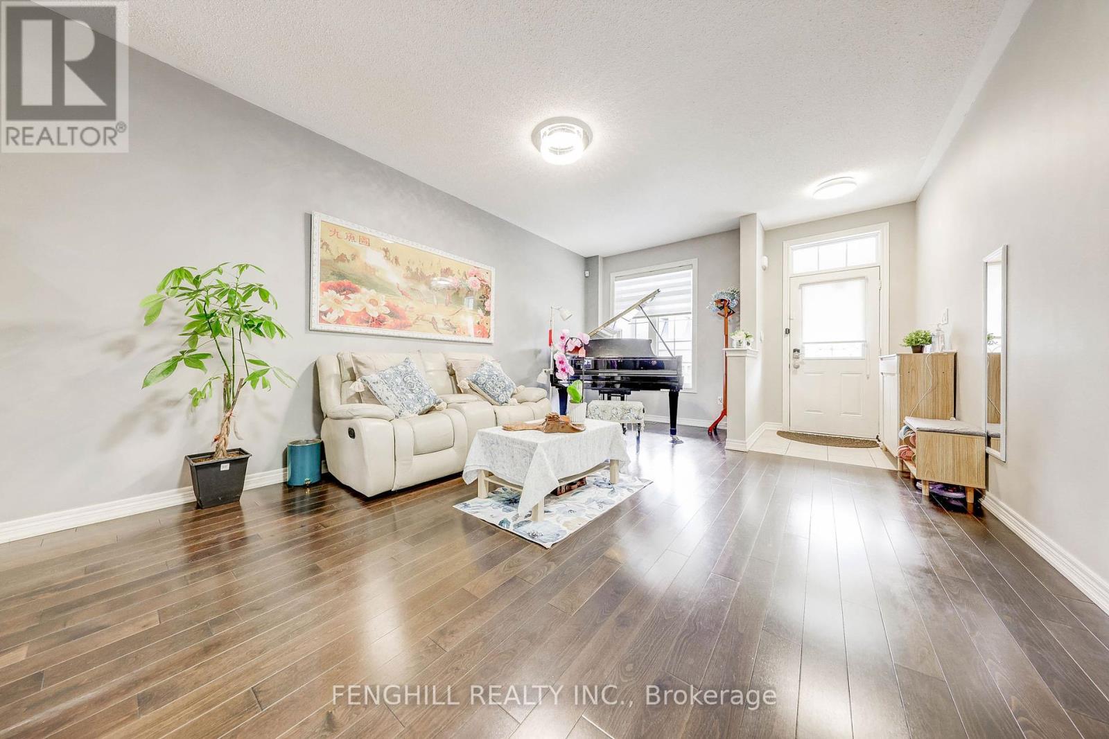 Property at 23 CHERNA AVENUE S image 3