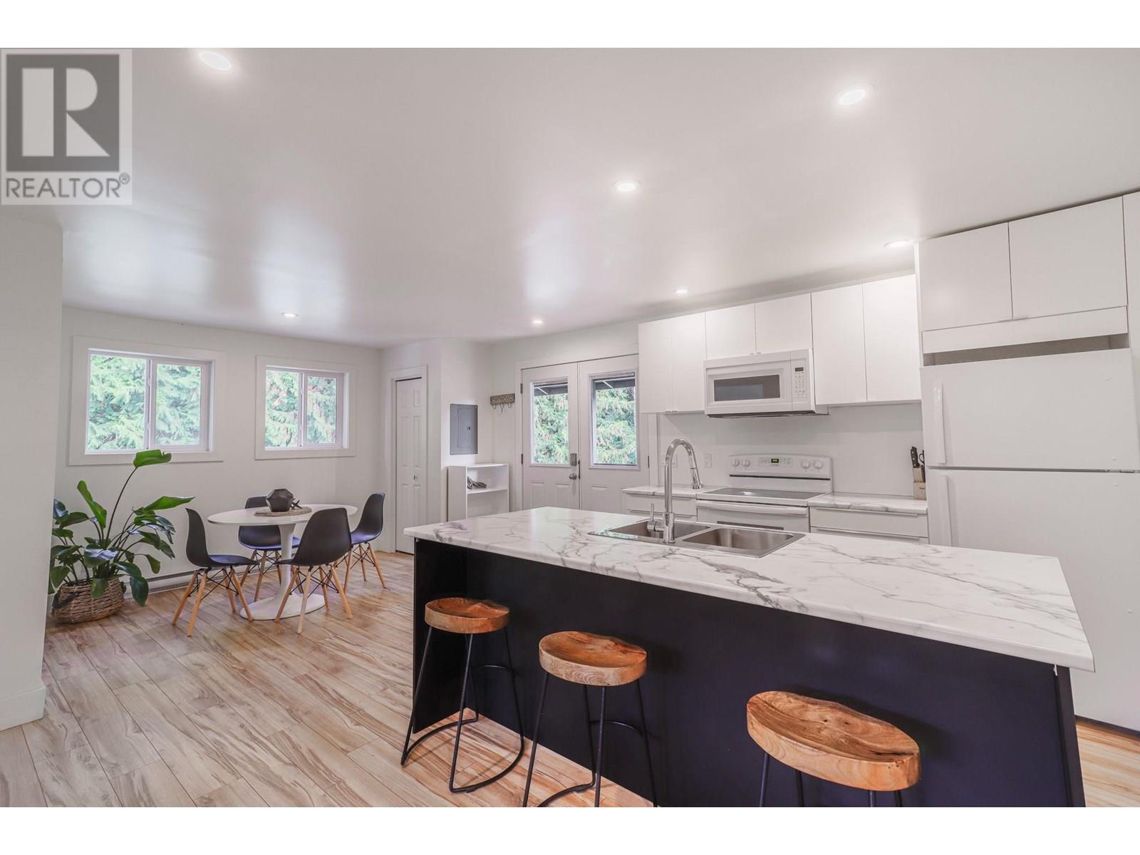 Crawford Bay / Riondel House for sale:  3 bedroom 3,393 sq.ft. (Listed 2025-07-15)