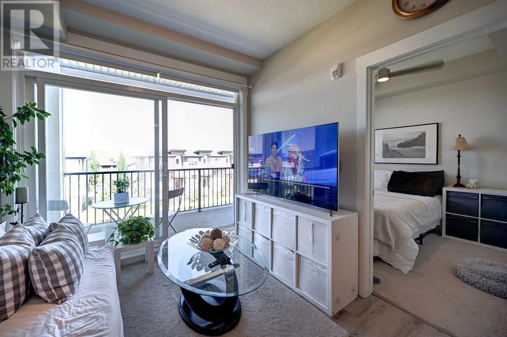 Property at 312, 35 Walgrove Walk SE image 5