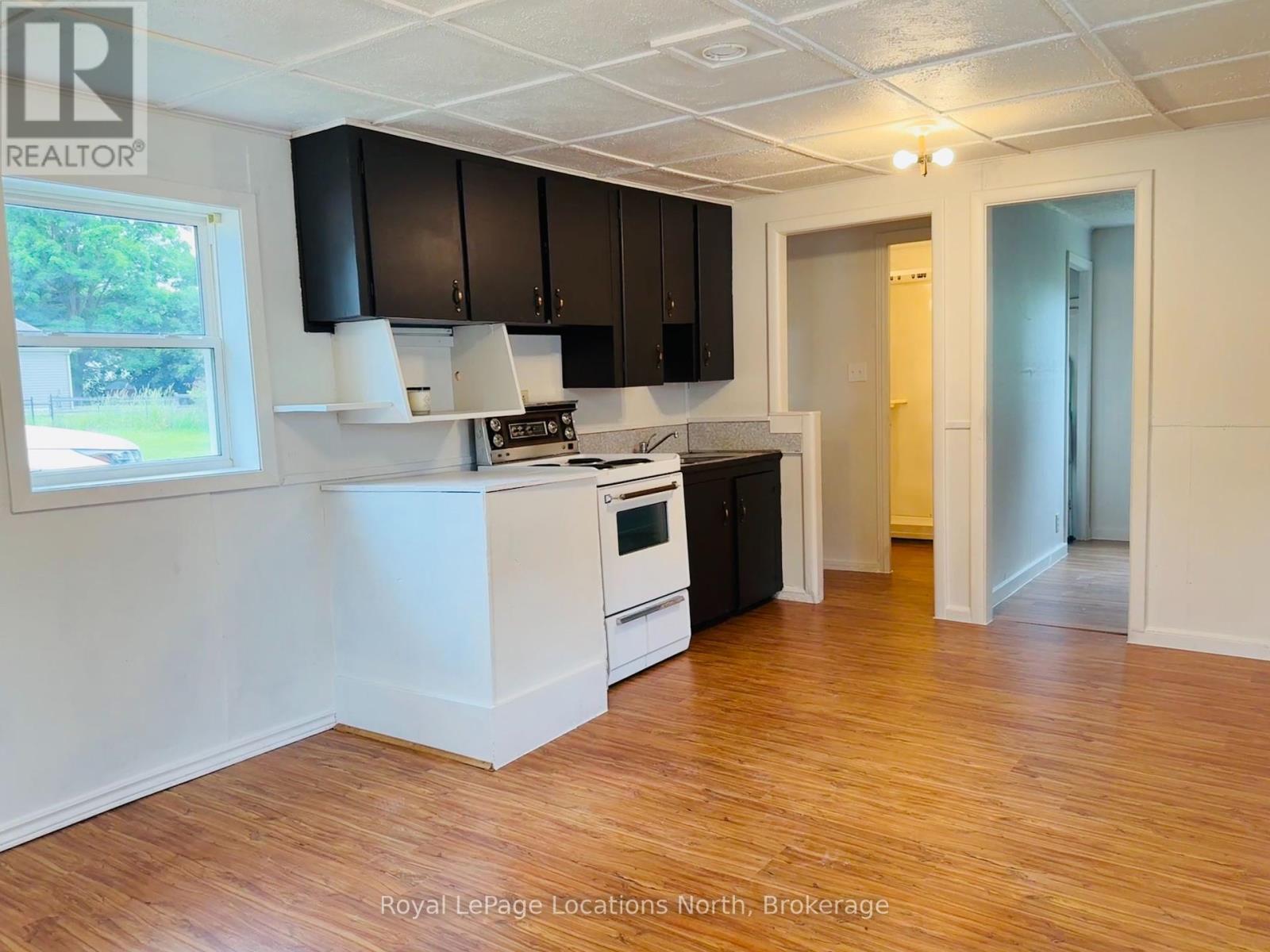 177 Collingwood Street, Clearview, Ontario  L0M 1G0 - Photo 11 - S12230842