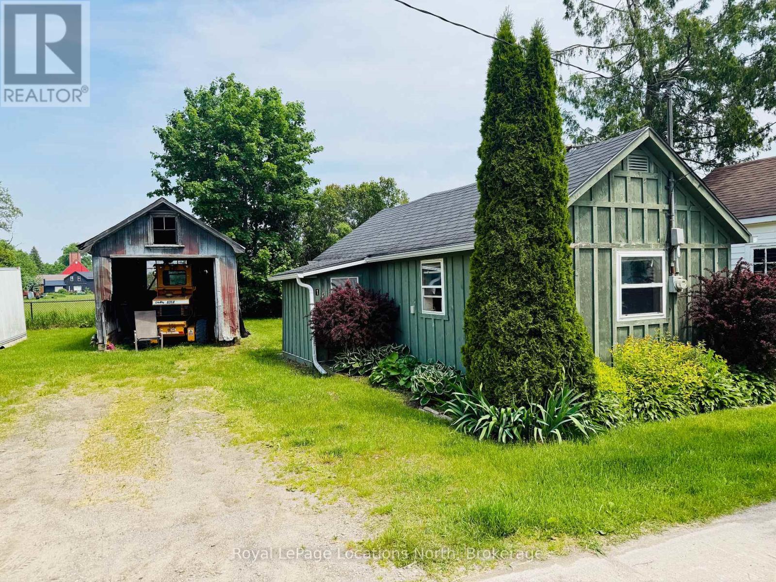 177 Collingwood Street, Clearview, Ontario  L0M 1G0 - Photo 5 - S12230842
