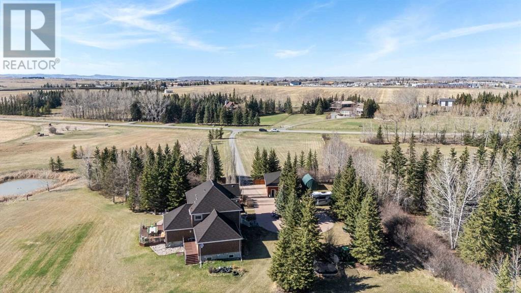 225 Huggard Road, Rural Rocky View County, Alberta  T3Z 2C2 - Photo 3 - A2217191