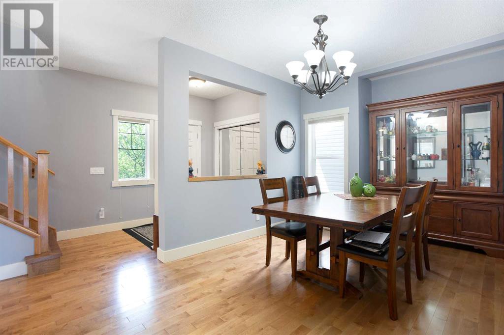 Property at 62 Panamount Road NW image 5