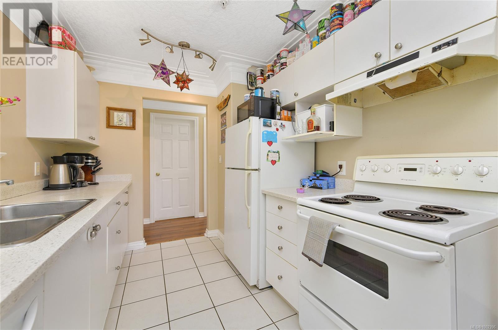 A & B 3232 Loledo Pl, Langford, British Columbia  V9C 3W6 - Photo 15 - 1002396