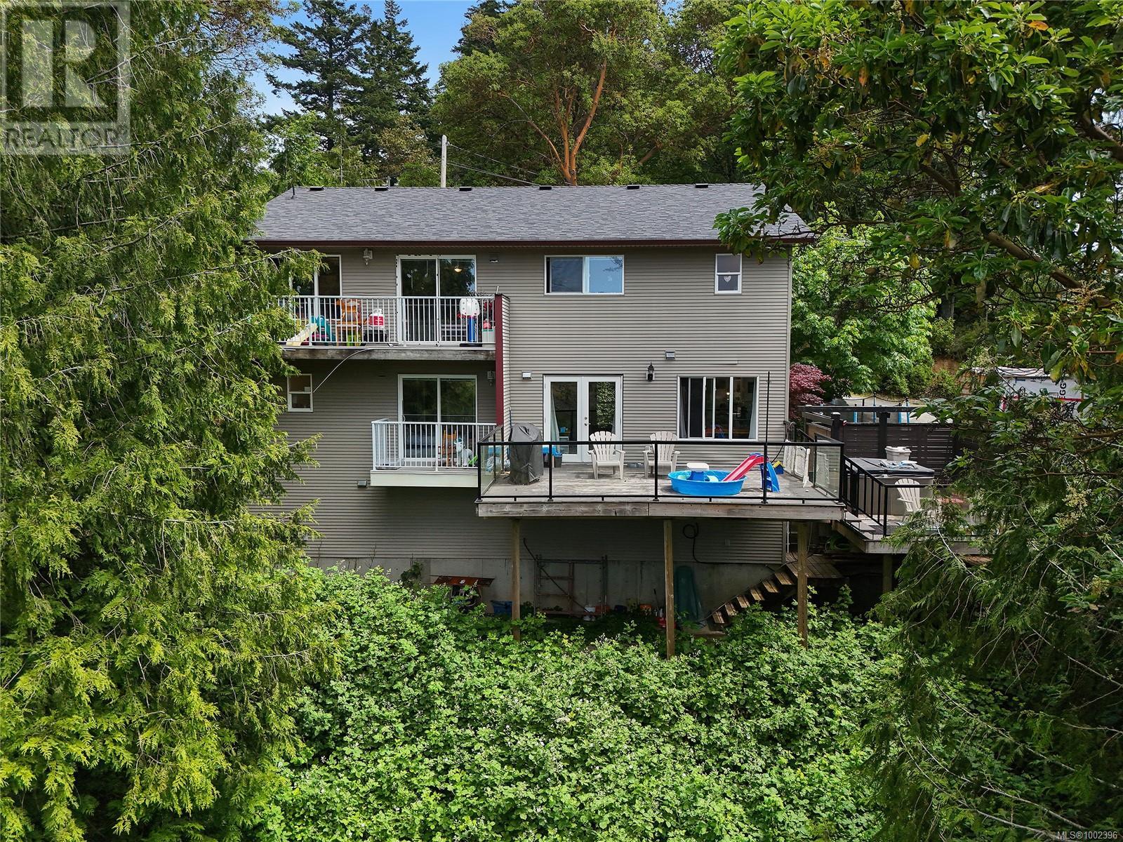 Property at A & B 3232 Loledo Pl image 3