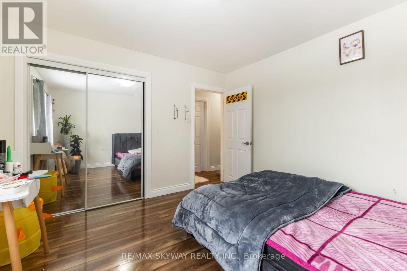 98 Jessie Street, Brampton (Downtown Brampton), Ontario  L6Y 1L7 - Photo 18 - W12230835