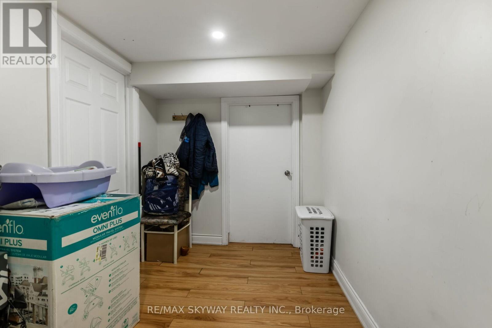 98 Jessie Street, Brampton (Downtown Brampton), Ontario  L6Y 1L7 - Photo 27 - W12230835