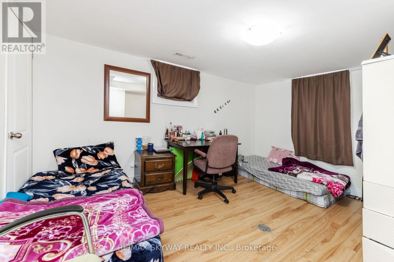 98 Jessie Street, Brampton (Downtown Brampton), Ontario  L6Y 1L7 - Photo 29 - W12230835