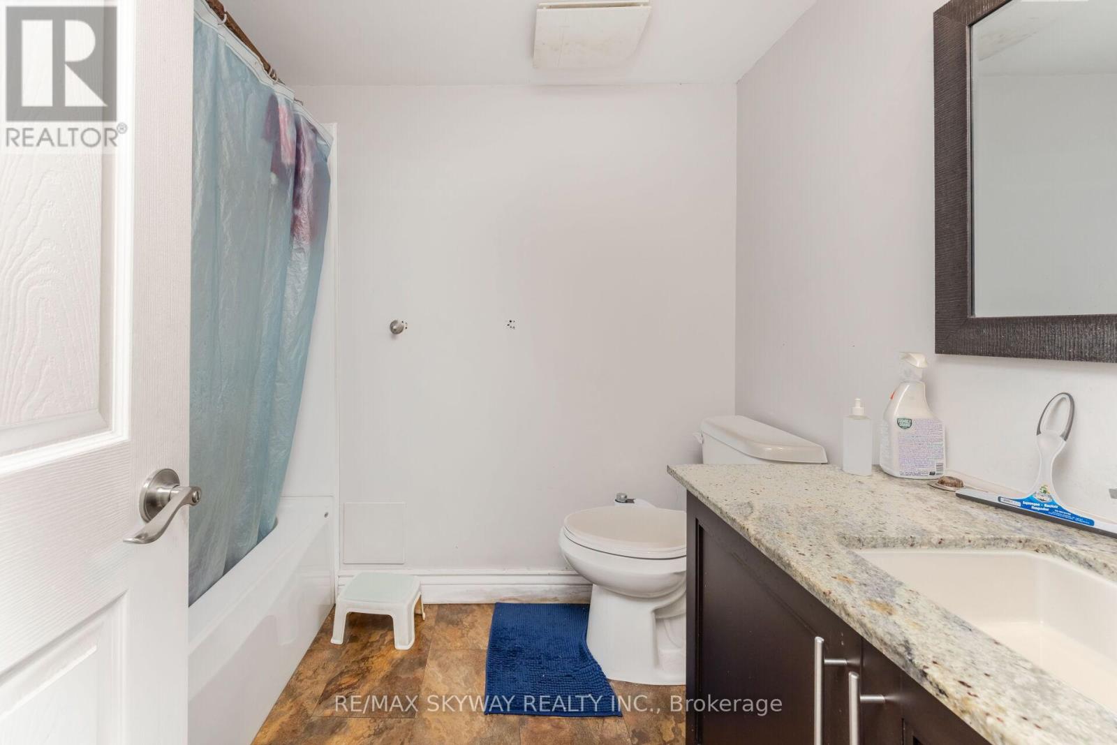 98 Jessie Street, Brampton (Downtown Brampton), Ontario  L6Y 1L7 - Photo 31 - W12230835