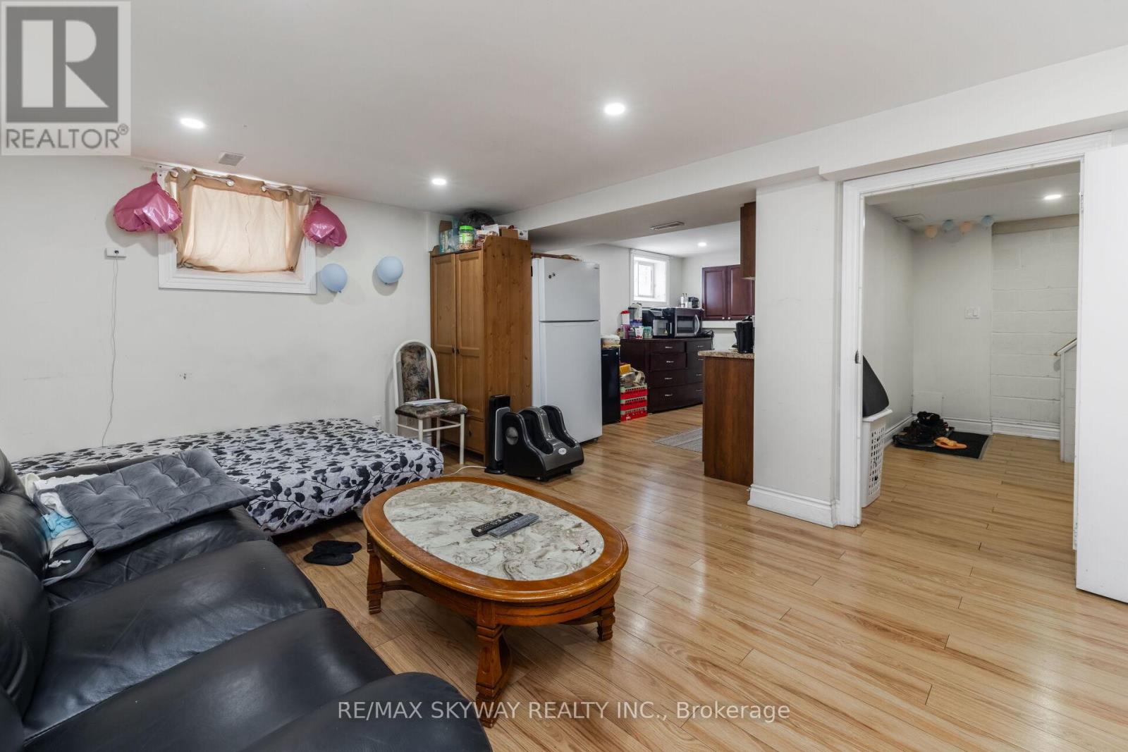 98 Jessie Street, Brampton (Downtown Brampton), Ontario  L6Y 1L7 - Photo 36 - W12230835