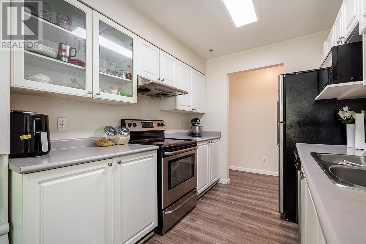 Property at 64 2727 E KENT AVENUE NORTH image 3