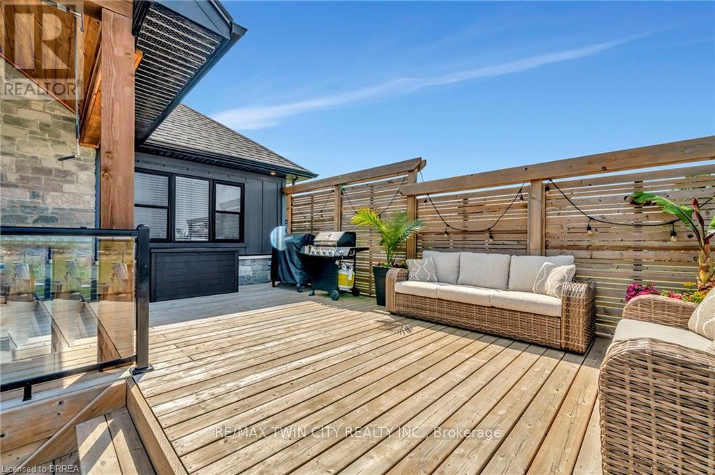 61 Hammond Road, Brantford, Ontario  N3T 5L4 - Photo 44 - X12230700