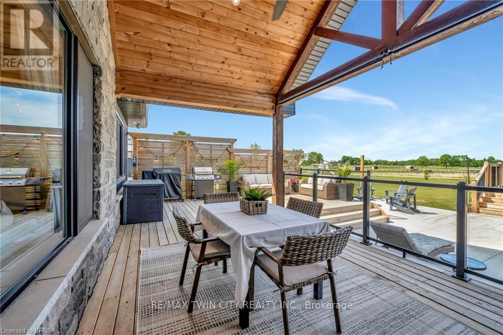 61 Hammond Road, Brantford, Ontario  N3T 5L4 - Photo 43 - X12230700