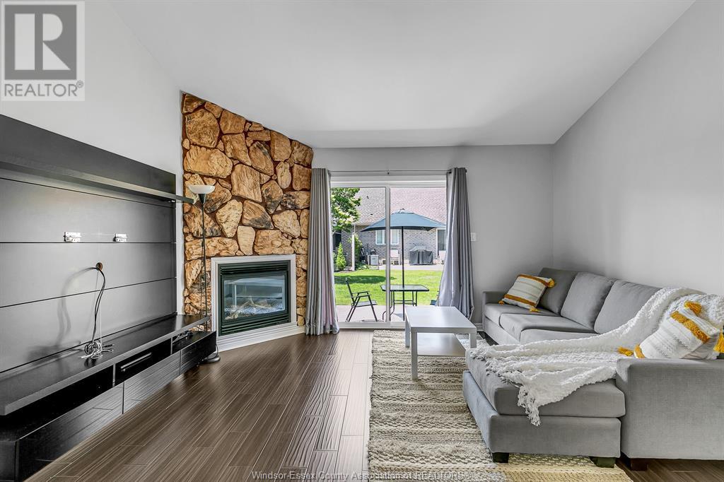 1899 Castleton Avenue, Windsor, Ontario  N8P 1P6 - Photo 6 - 25015473