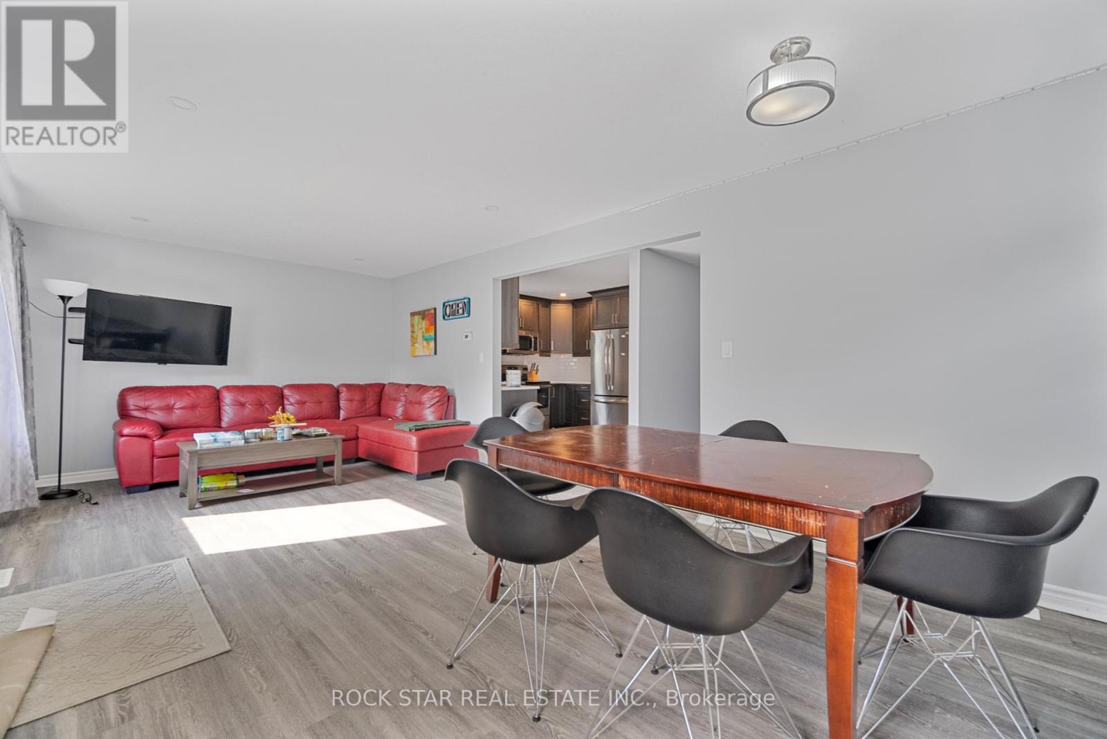 Property at 222 RATHNALLY STREET image 3
