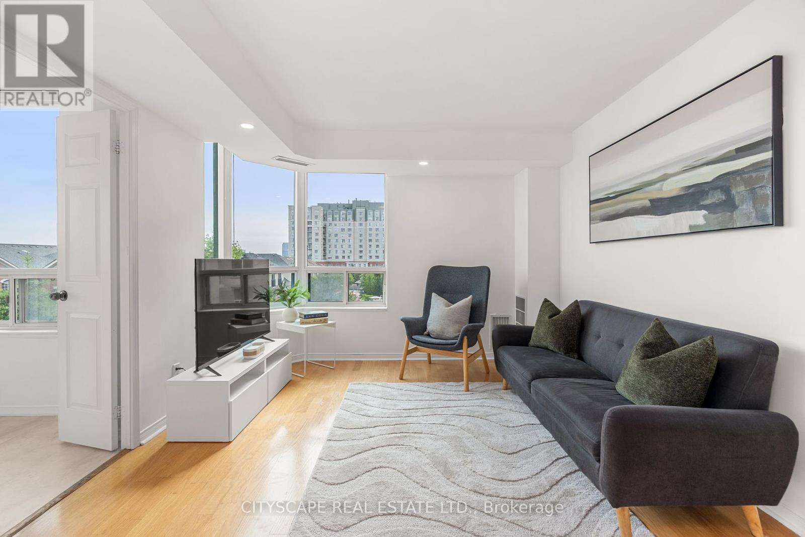 503 - 5 Emerald Lane, Vaughan, Ontario L4J 8P7 - Photo 2 - N12230916