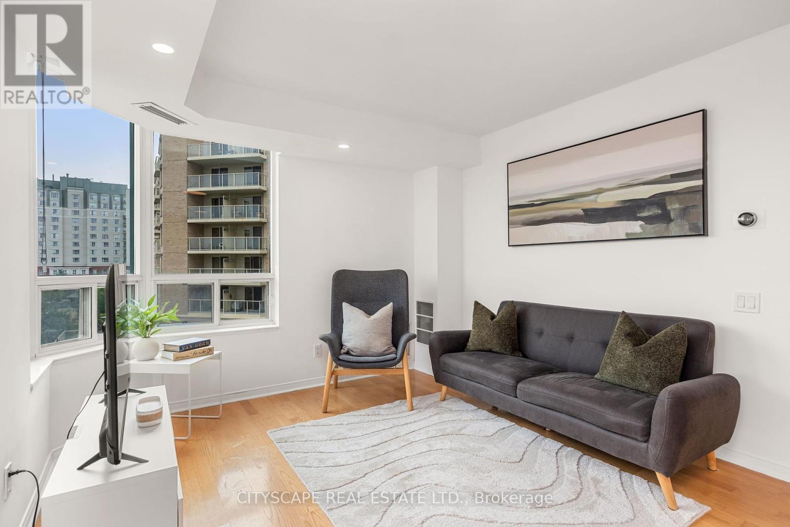 503 - 5 Emerald Lane, Vaughan, Ontario L4J 8P7 - Photo 3 - N12230916