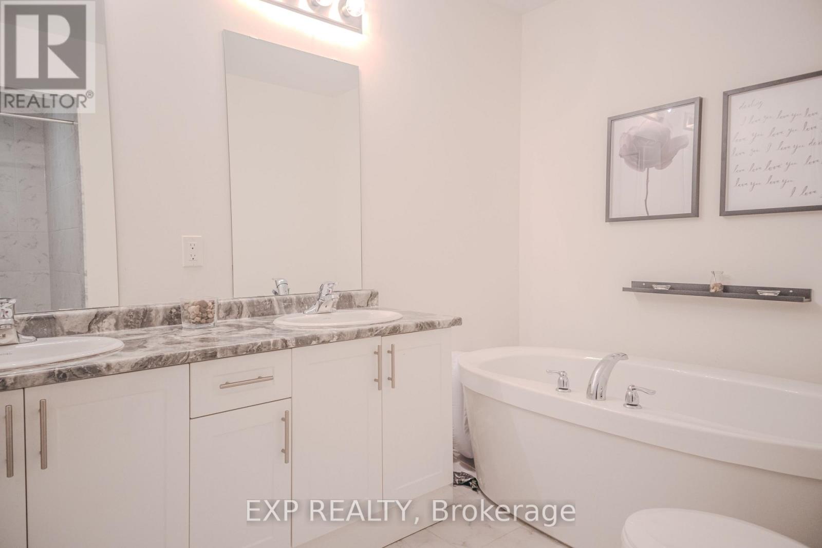 67 - 77 Diana Ave Avenue, Brantford, Ontario  N3T 0R6 - Photo 33 - X12230896